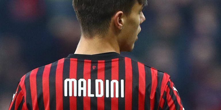 Everton fans react to reports of Italian midfielder interest