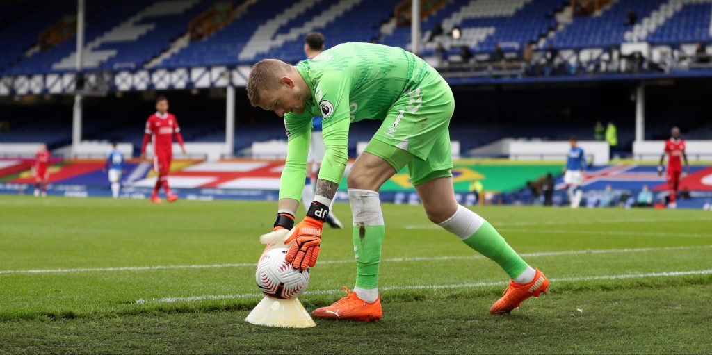 ‘Sensible’: Football fans react to Toffee discussing Pickford incident