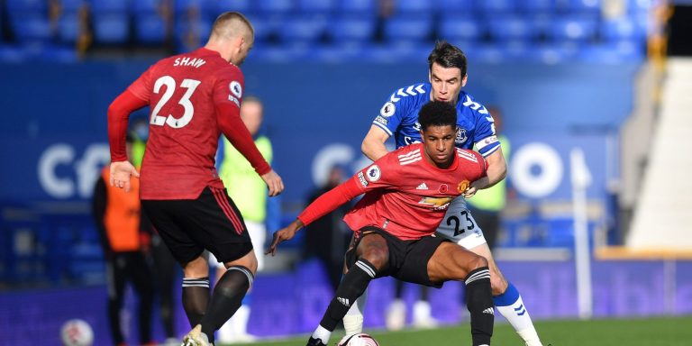 Seamus Coleman Suffers Injury with Ireland