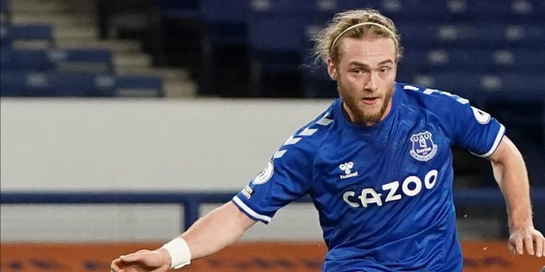 Fans slam Tom Davies after defeat to Man United
