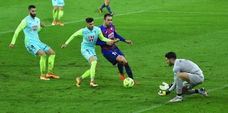 Everton target Rui Silva could be snapped up for free by Barcelona