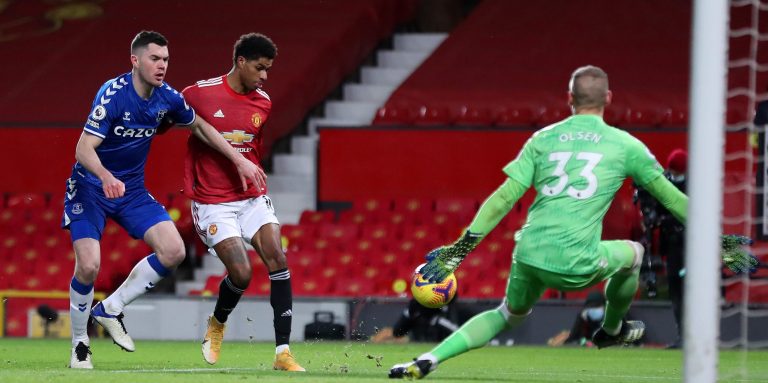 Everton fans keen for Robin Olsen to remain at the club