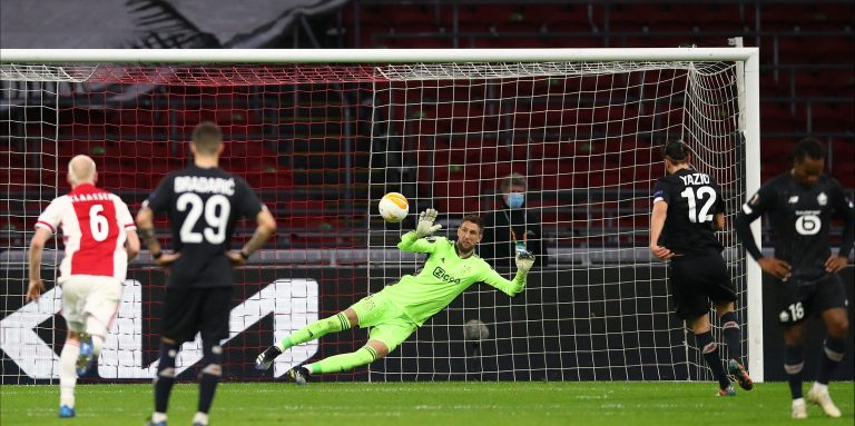 Maarten Stekelenburg Praised for Ajax Move Over Everton Stay