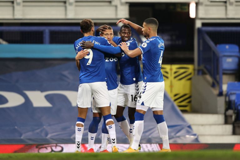 Virals: Two Toffees Talk All Things Club and Country