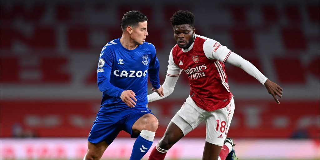 Virals: James Rodriguez Stops for Snap with Young Everton Fan