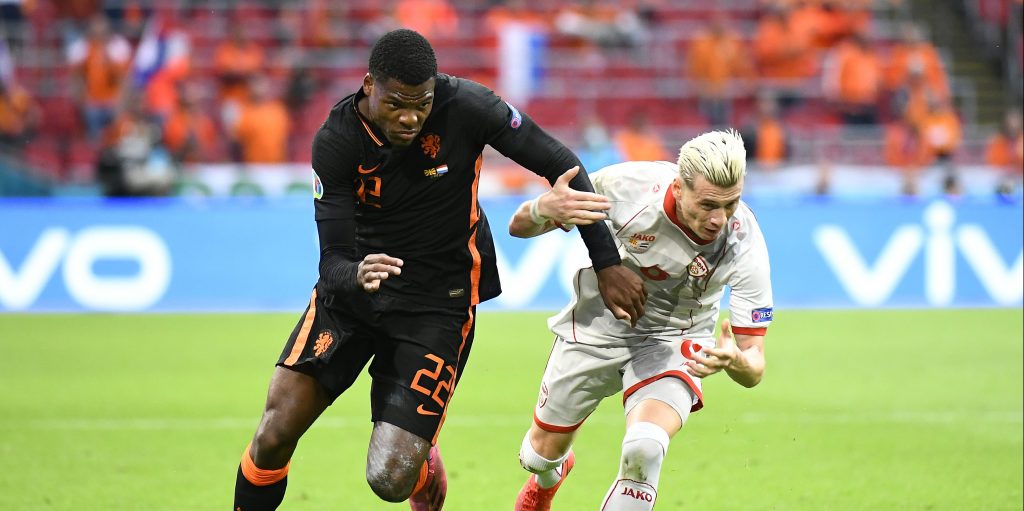 Virals: Everton Hold Advantage In Denzel Dumfries Race