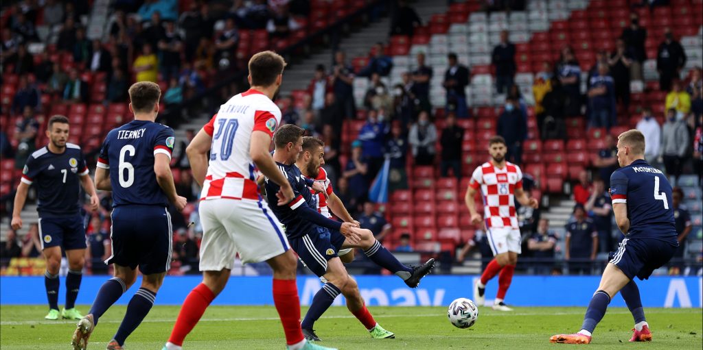 Virals: Everton Outcast Nikola Vlasic Close to Milan Move
