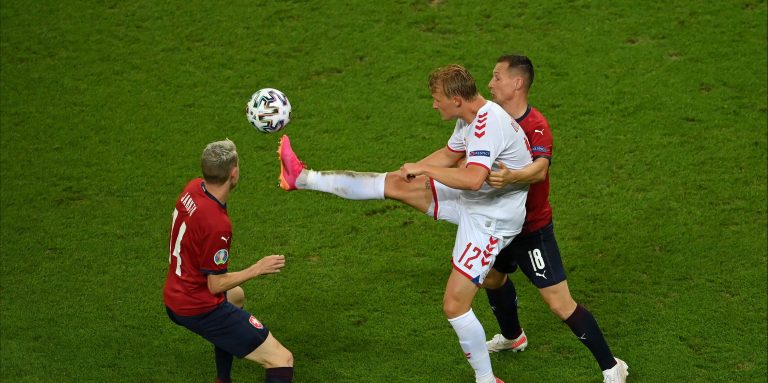 Ian Wright Praises Everton-linked Striker Kasper Dolberg