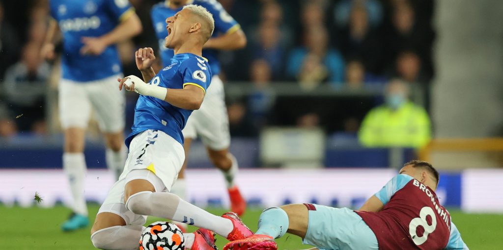 Alan Hutton admires Richarlison’s Everton mentality