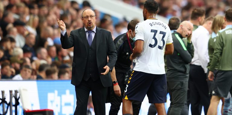 Virals: Rafa Benitez discusses Everton plans in January