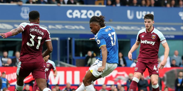 Adrian Durham slams Alex Iwobi for poor Everton display