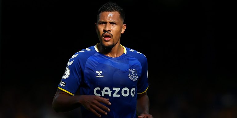 Danny Mills urges Everton to axe ‘cumbersome’ Salomon Rondon
