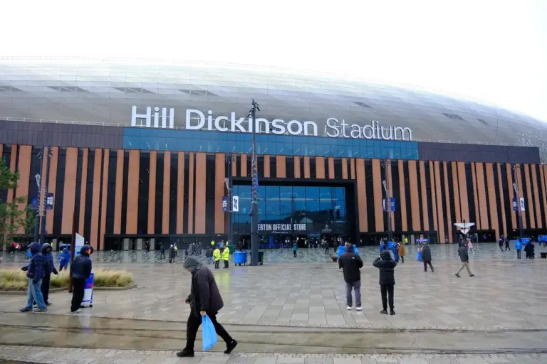 Ex-Premier League defender predicts ‘special’ Merseyside Derby for Everton