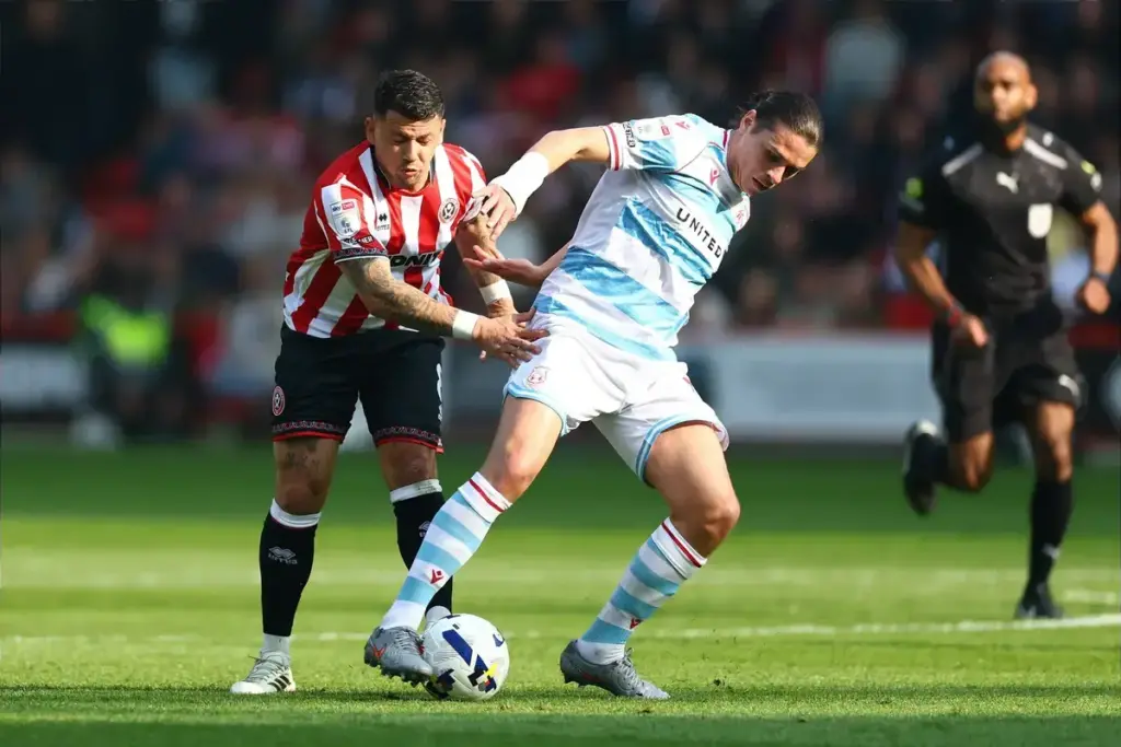 Everton eye Sheffield United’s Gustavo Hamer as midfield target