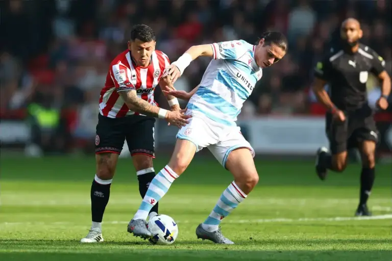 Everton eye Sheffield United’s Gustavo Hamer as midfield target