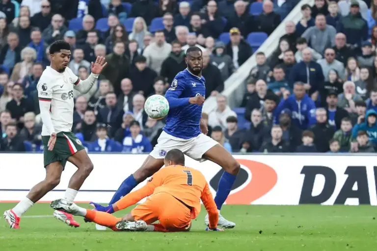 Tony Hibbert hails Beto after starring performance against Chelsea