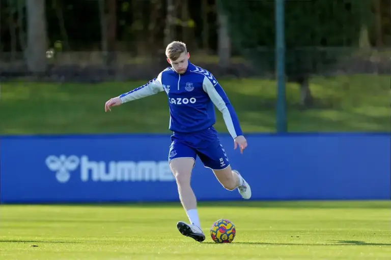 Jarrad Branthwaite update: David Moyes says ‘Jarrad will be fine’ ahead of Arsenal clash