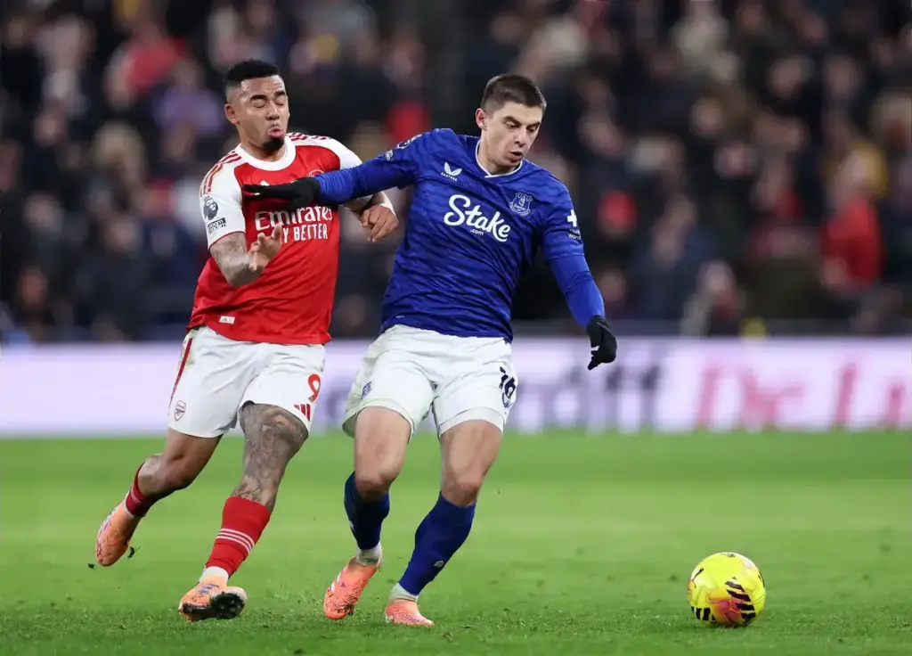 Everton face fresh competition in pursuit of Arsenal forward Gabriel Jesus