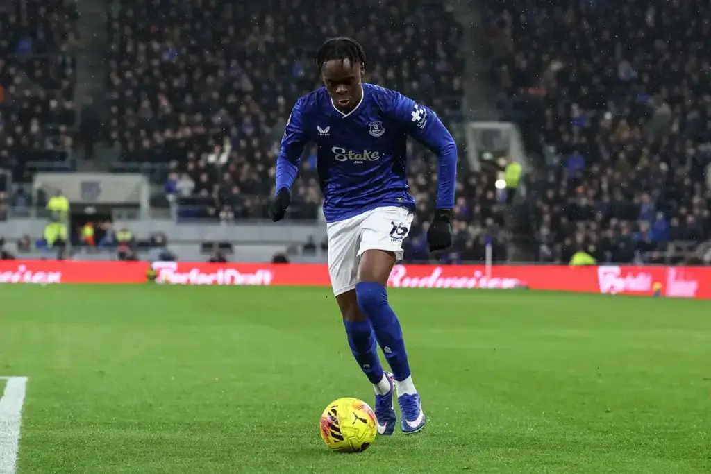 Everton risk Tyrique George transfer collapse as rivals prepare offers
