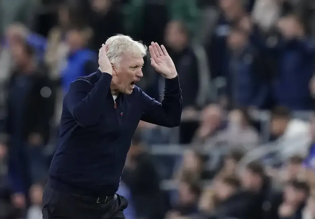 ‘I don’t think we deserved to lose’, David Moyes left frustrated by West Ham defeat and penalty call