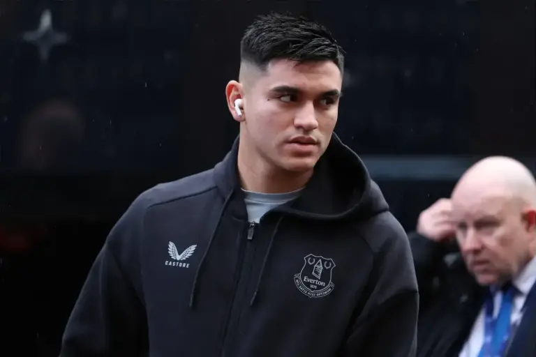 Carlos Alcaraz faces uncertain Everton future as Rohl deal forces summer decision