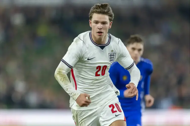 Tyler Dibling admits he has more freedom with England than at Everton