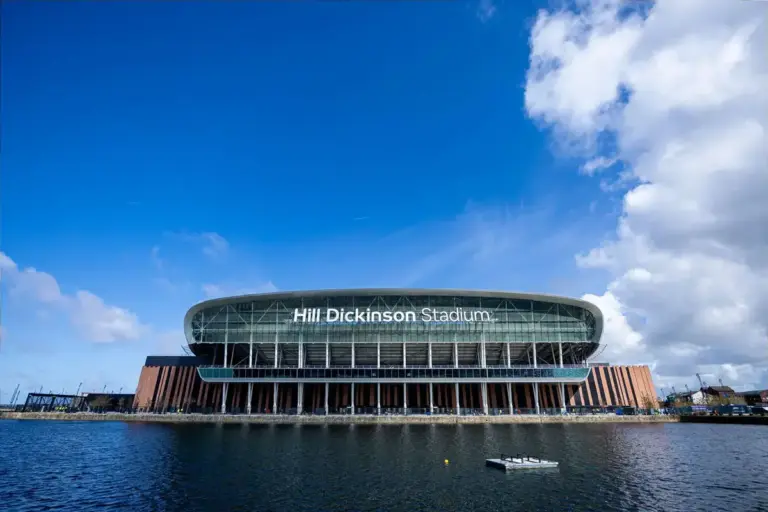 CMC Markets make offer to sponsor Everton next season