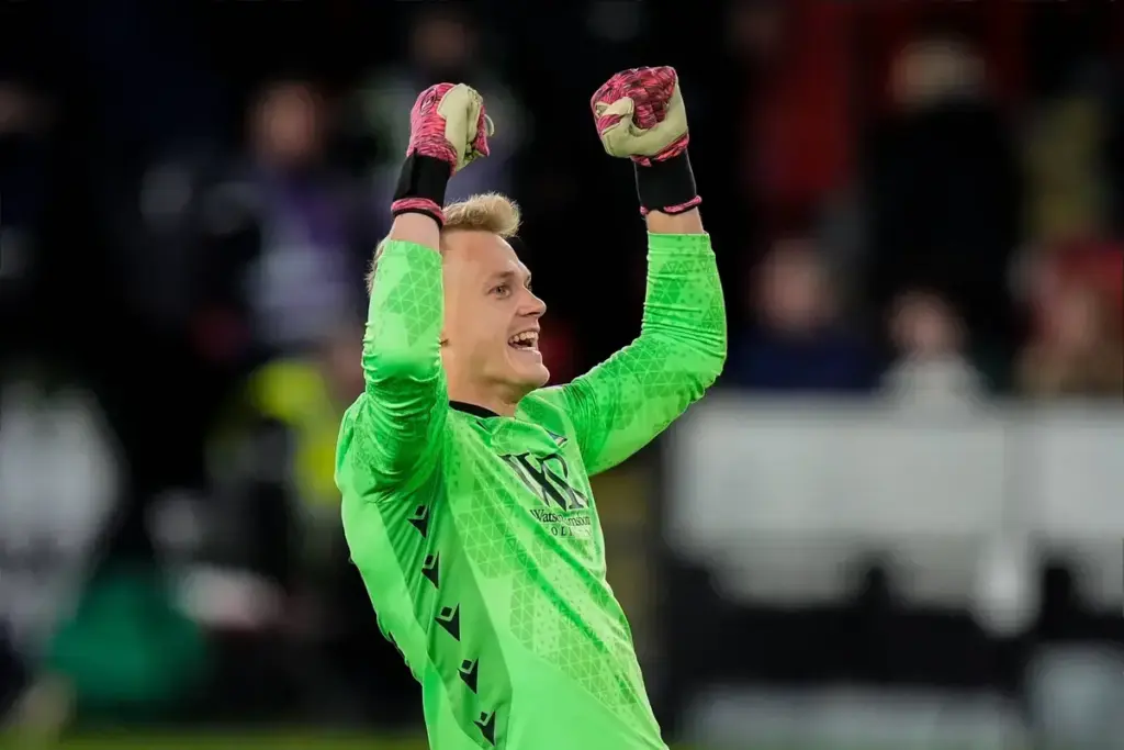 Everton enquire about Blackburn keeper as potential Pickford deputy