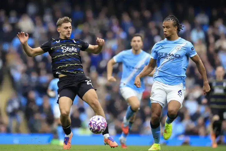 Everton transfer news: Blues target ambitious £20m deal to add defensive strength