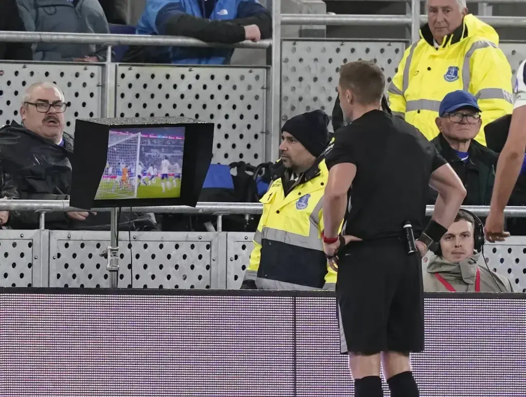 Fine margins: Analysing Everton’s 2025-26 VAR anomaly
