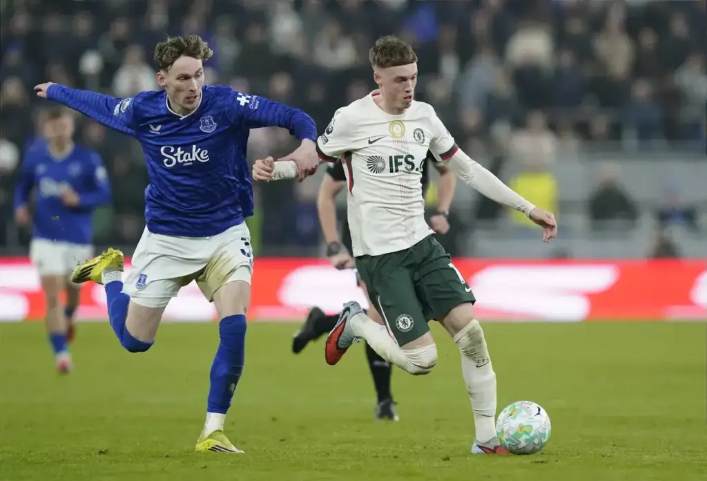 ‘He’s always constantly on me’, Cole Palmer hails Everton’s James Garner as toughest opponent