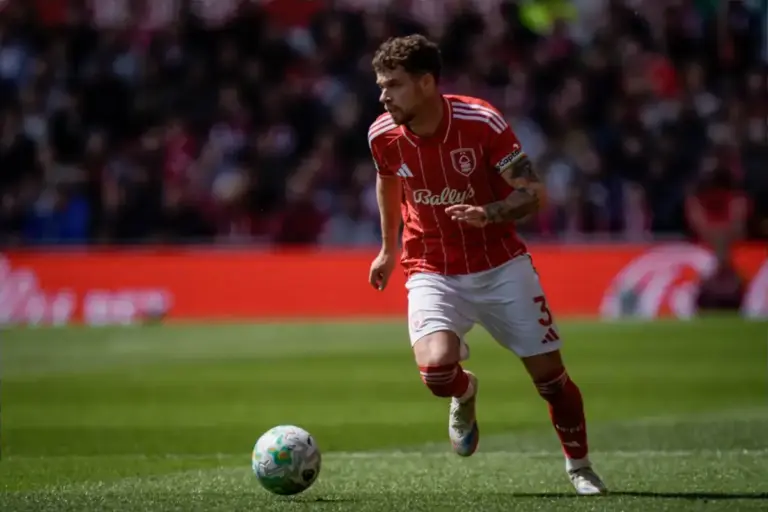 Everton monitoring ex-Liverpool full back ace