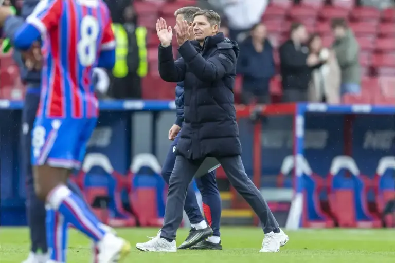 Oliver Glasner rips into uninspiring Everton