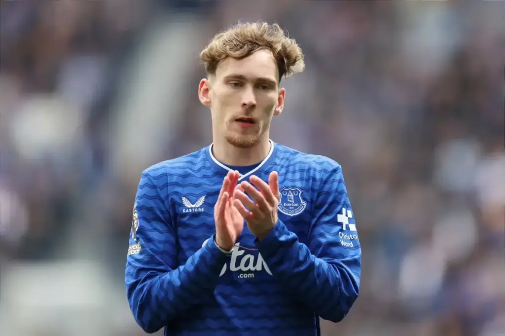 ‘It motivates me more’ – James Garner reflects on Everton season and England snub