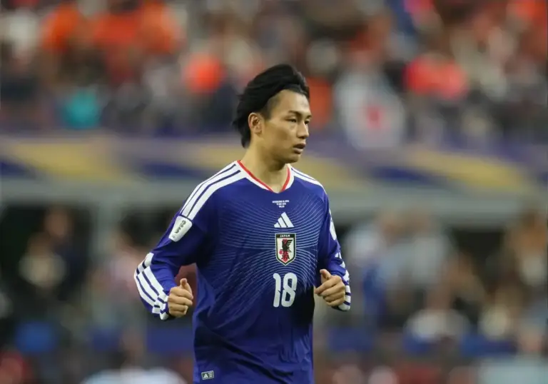 Everton continue to assess Feyenoord and Japan striker with search ongoing