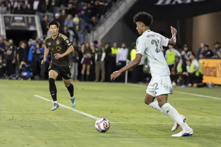 Everton linked with Colorado Rapids defender Lucas Herrington