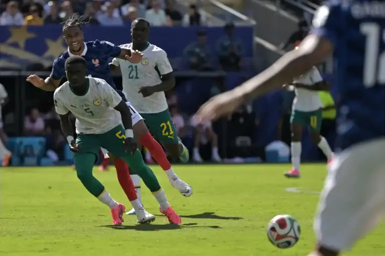 Gana contract decision looms as Senegal face huge Iraq knockout clash