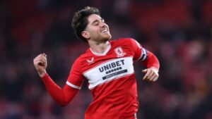 Why Everton’s pursuit of Hayden Hackney could force out a fan-favorite veteran