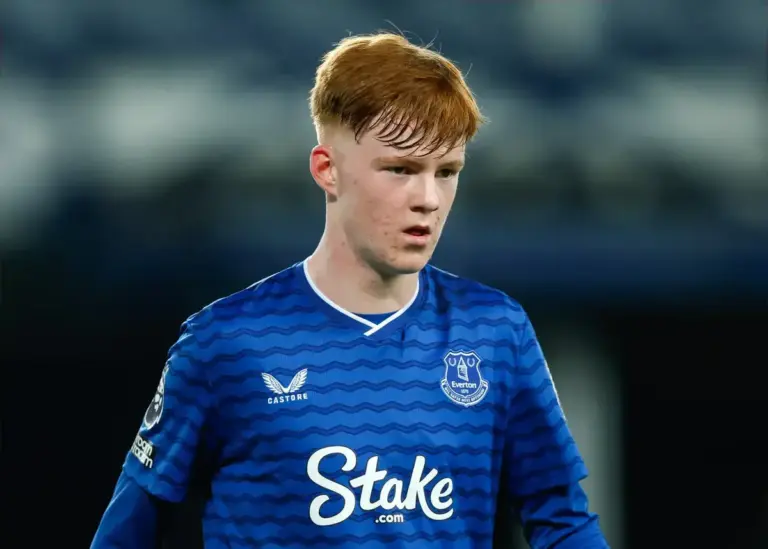 Moyes admits Everton youngsters may have to step up after transfer window