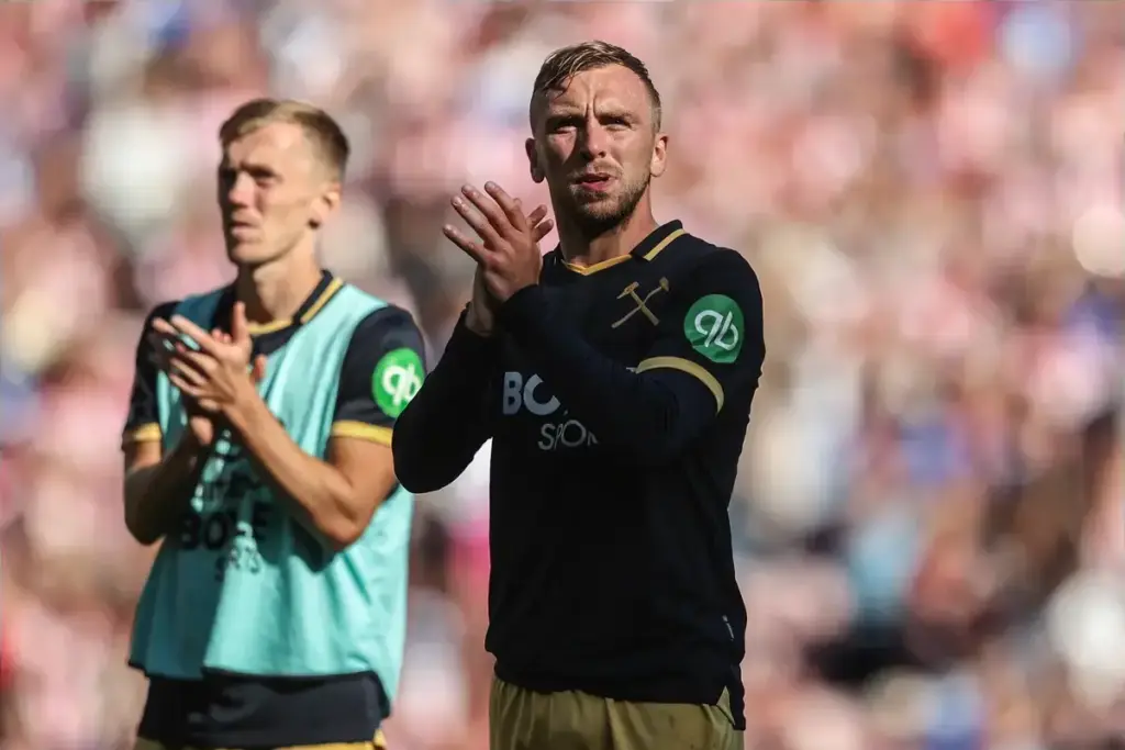 Everton must ignore sentiment if West Ham winger transfer talks gather pace