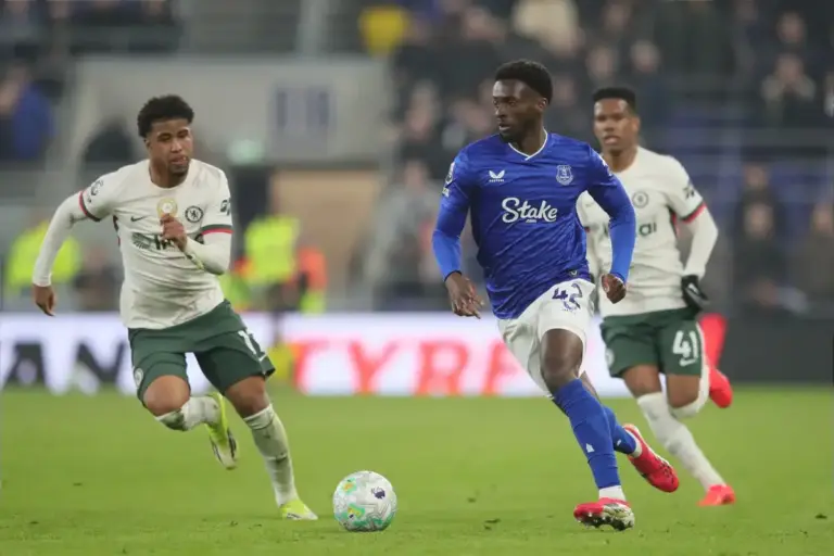 Hull City interested in signing Everton midfielder Tim Iroegbunam