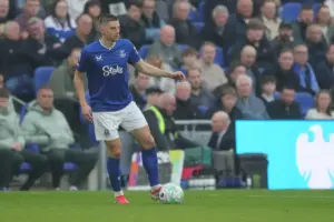 What does Vitalii Mykolenko’s contract extension mean for Everton?