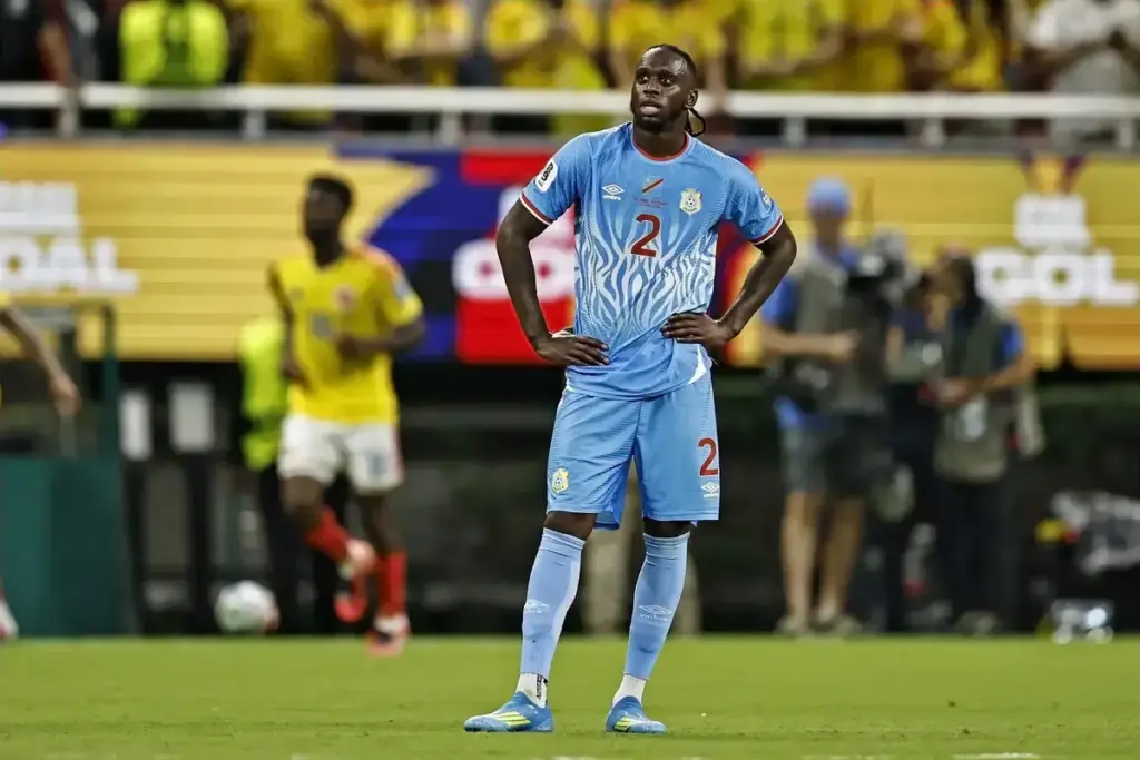 Everton step away from Wan-Bissaka as right-back search takes new direction