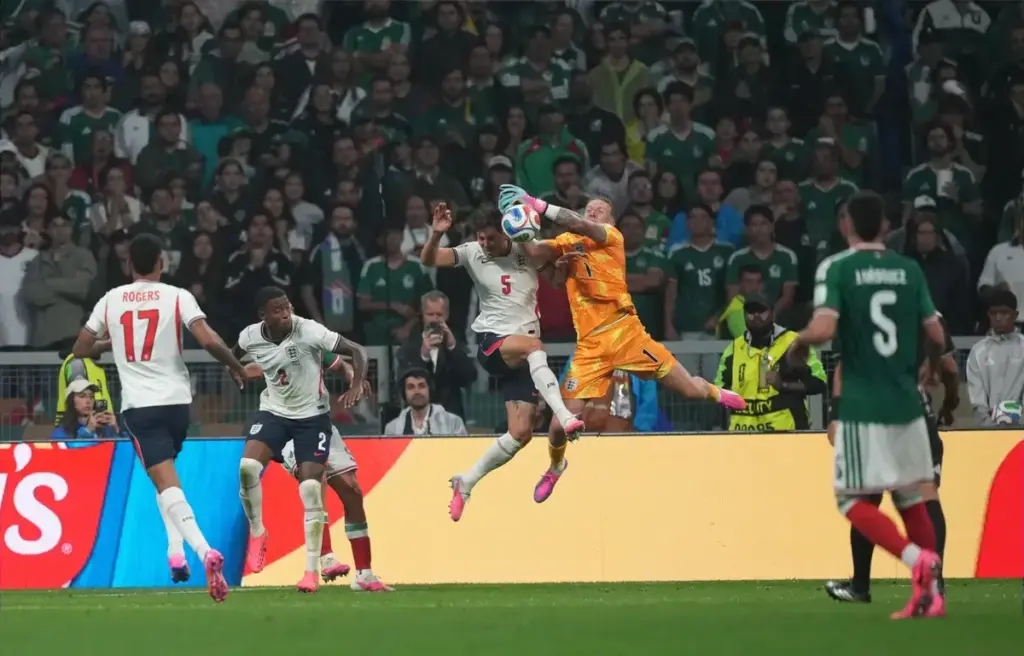 Pickford’s World Cup run will delay Everton return – but keepers are made differently