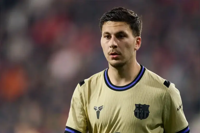 Toffees join six-club race as Barca set exit deadline for Roony Bardghji