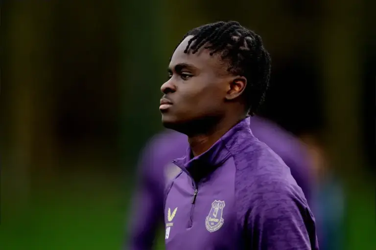 Everton agree structured £24m package to land Chelsea academy graduate