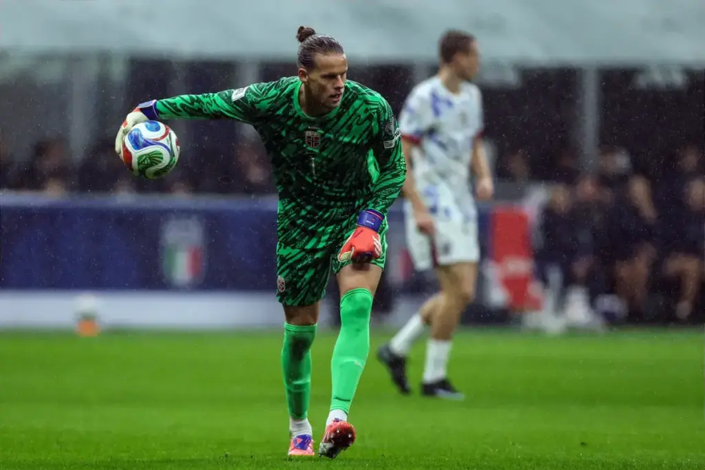 Everton in talks to sign free agent goalkeeper Ørjan Nyland