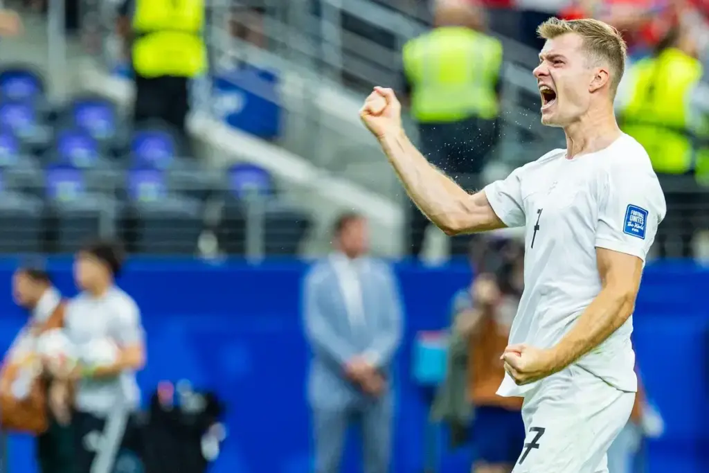 Everton handed fresh route to World Cup striker they’ve long admired