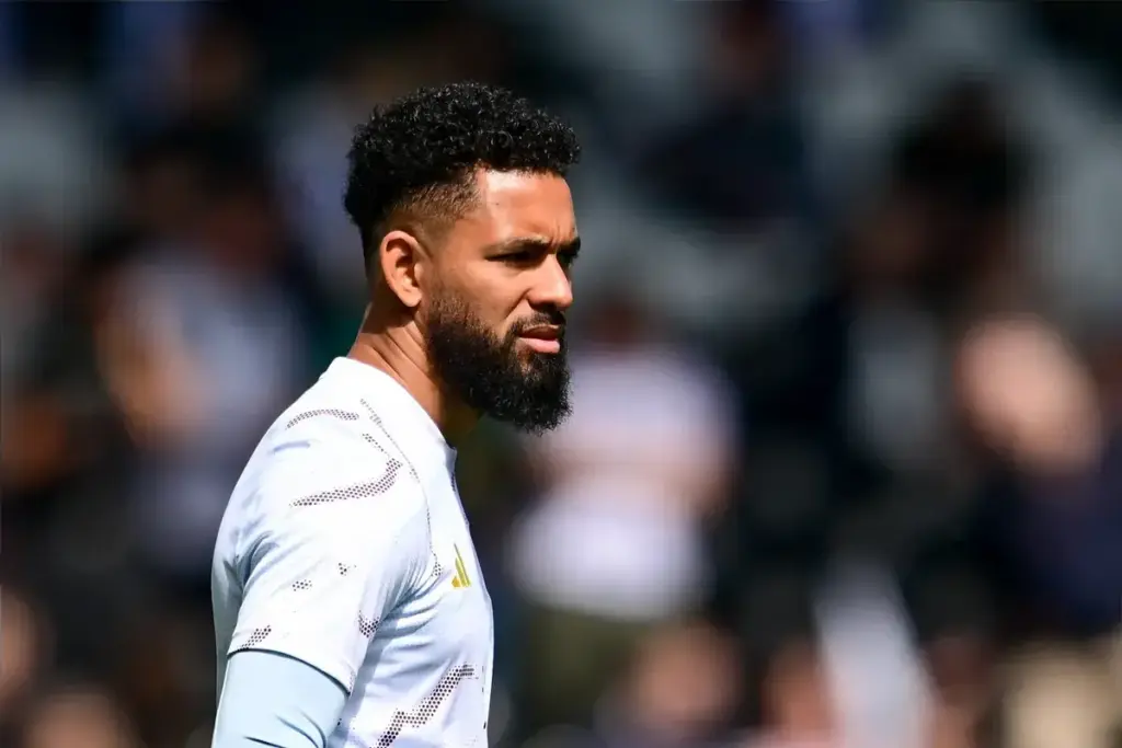 Douglas Luiz open to Everton move as Juve midfielder considers EPL return