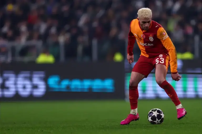 Everton return with improved offer for Turkish champions’ star winger